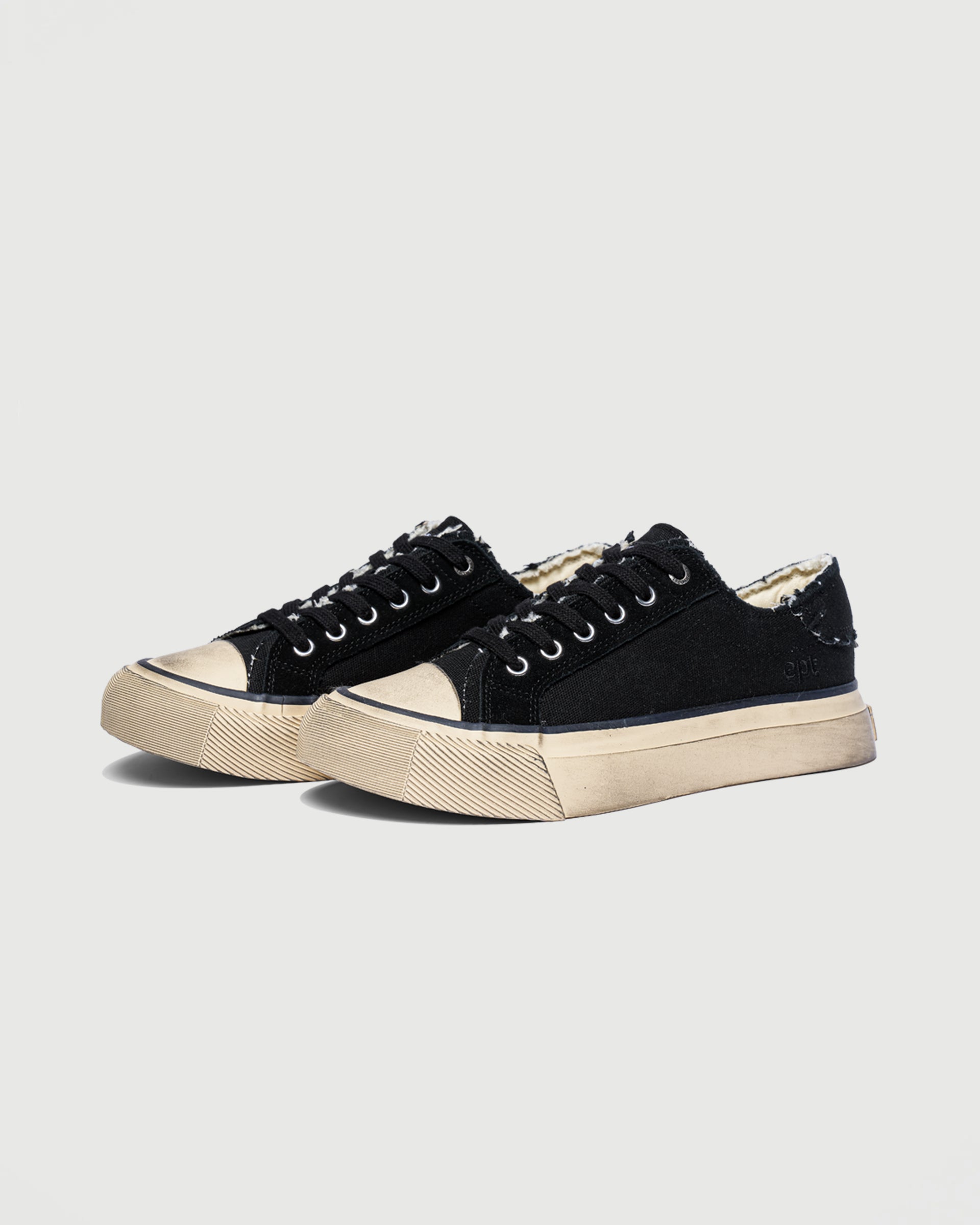 East Pacific Trade Dive VTG Black Shoes Sneakers Unisex