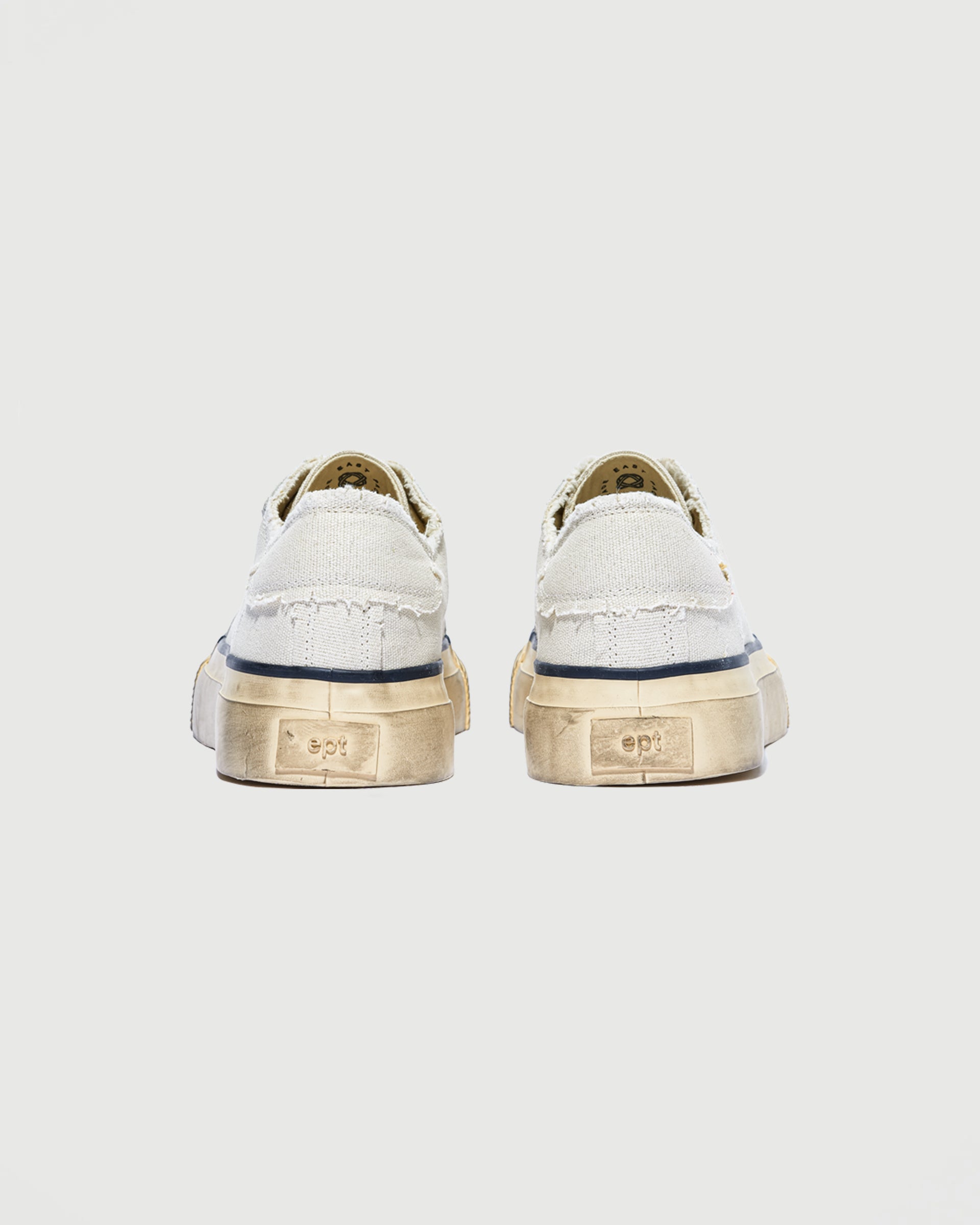 East Pacific Trade Dive VTG Natural Shoes Sneakers Unisex