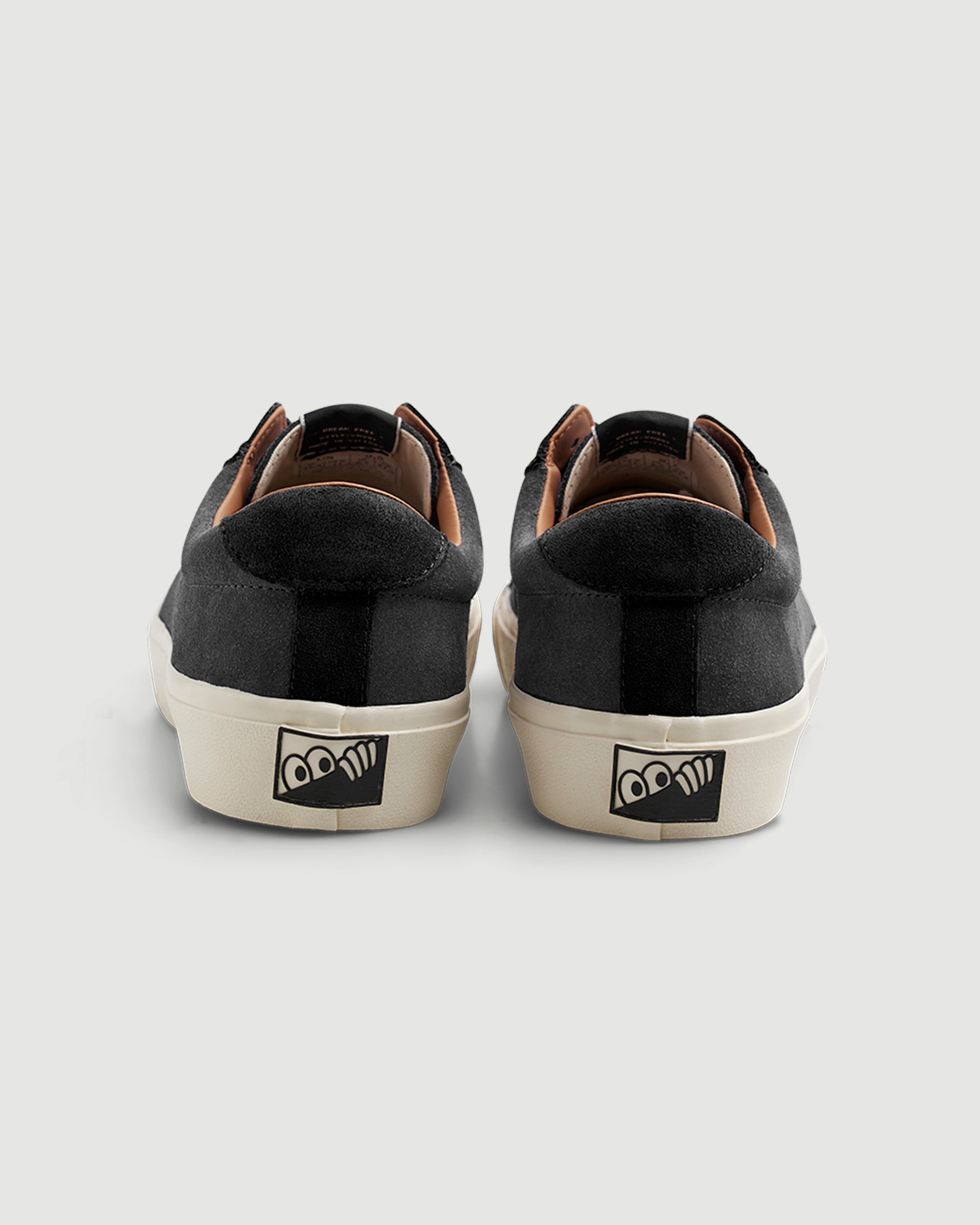 Last Resort AB VM004 Milic Lo Black Graphite/White Shoes Sneakers Unisex