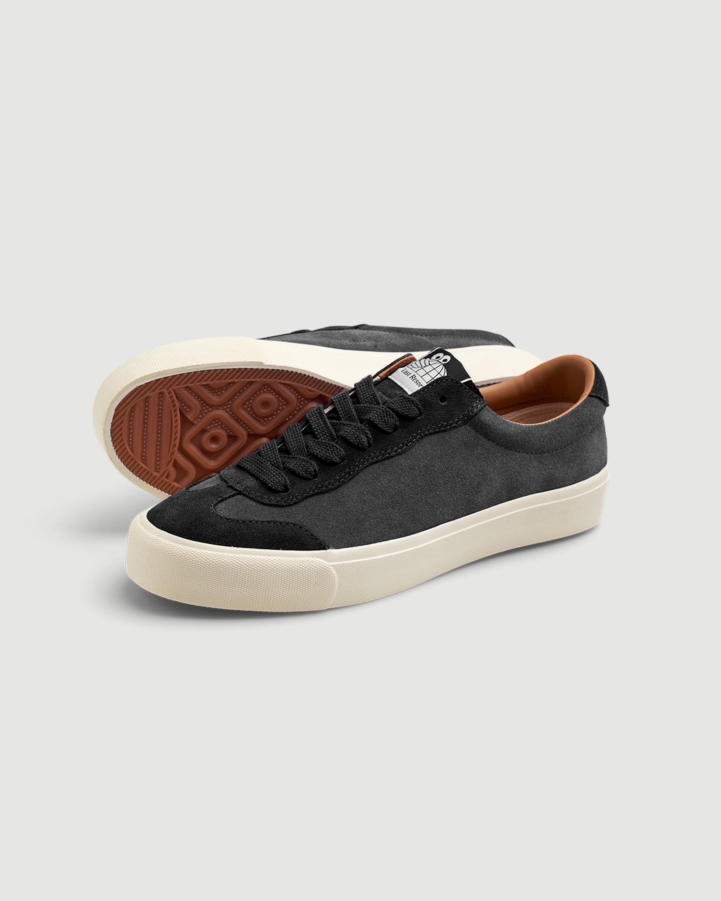 Last Resort AB VM004 Milic Lo Black Graphite/White Shoes Sneakers Unisex