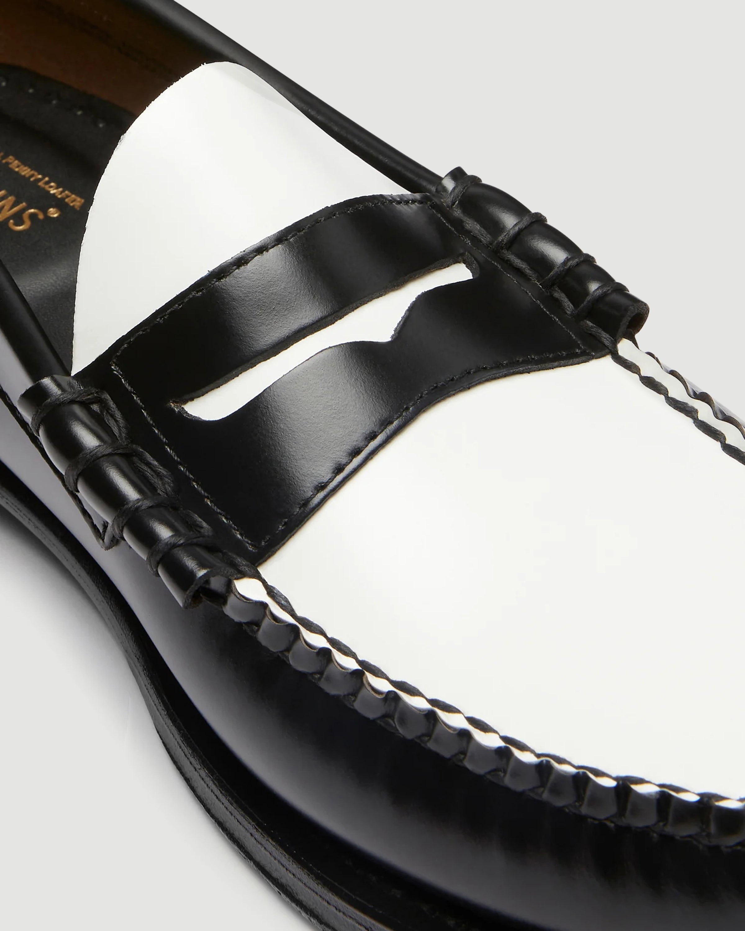 G.H. Bass Weejuns Larson Black & White Leather Loafer Shoes Leather Men