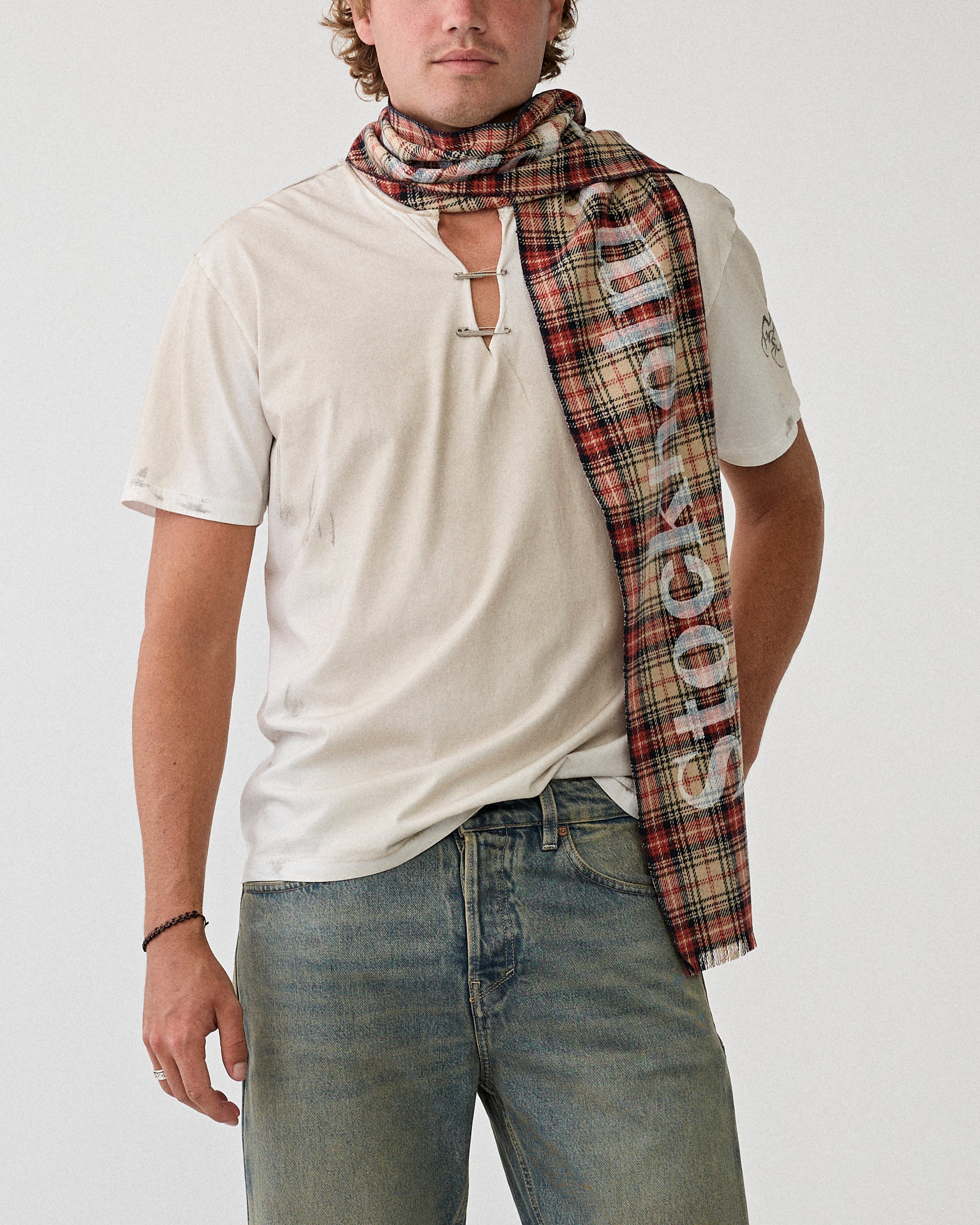 Franz Pin Tee Dirty White